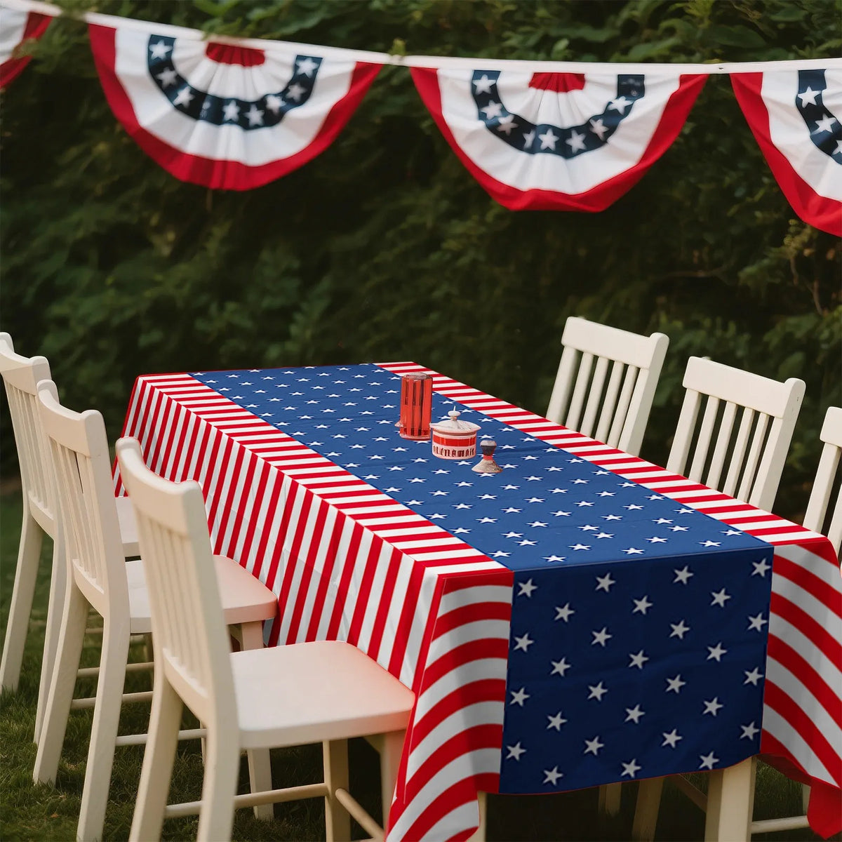 nappe jetable imperméable rouge blanche bleue theme jour independance americain festive table mangerDecoration patriotique
