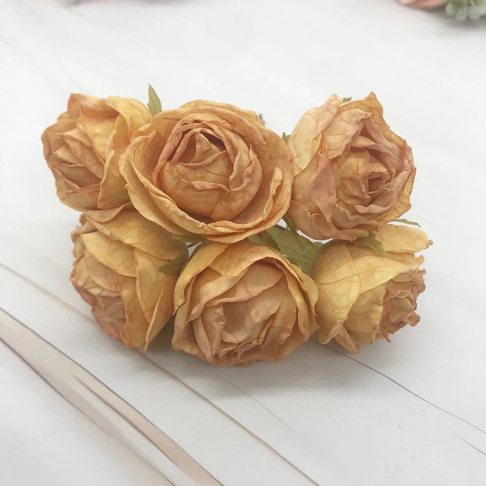 décoration intérieure vintage bouquet roses soie romantique mariage fleurs artificielles feuilles vertes tringle