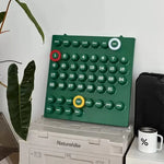 calendrier mural moderne minimaliste adhésif vert blanc rouge jaune numéroté mois jour semaine année