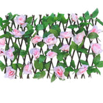 plantes artificielles feuilles vertes fleurs violettes roses blanches moderne décoration intérieure