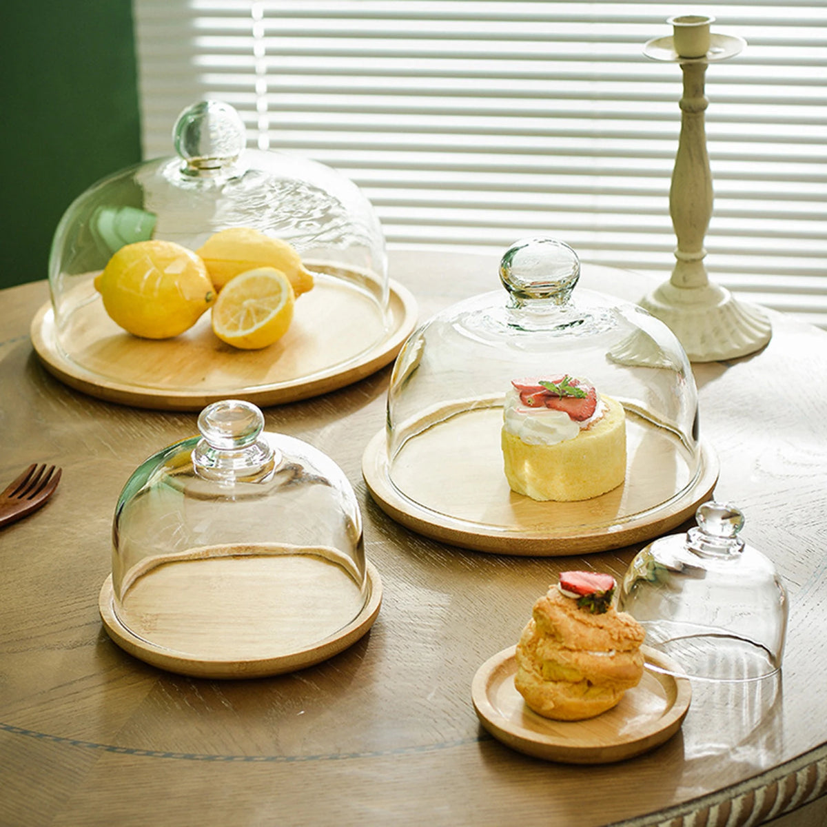 cloche verre couvercle service plateau d'exposition transparente base bois lisse moderne minimaliste
