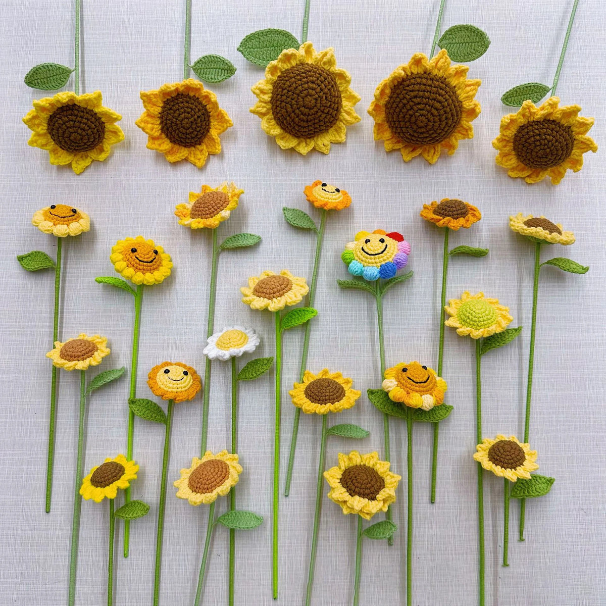 bouquet fleurs artificielles jaune marron vert crochetées décoration intérieure maison anniversaire mariage