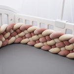 coussin protection lit bébé beige rose blanc gris marron moderne doux