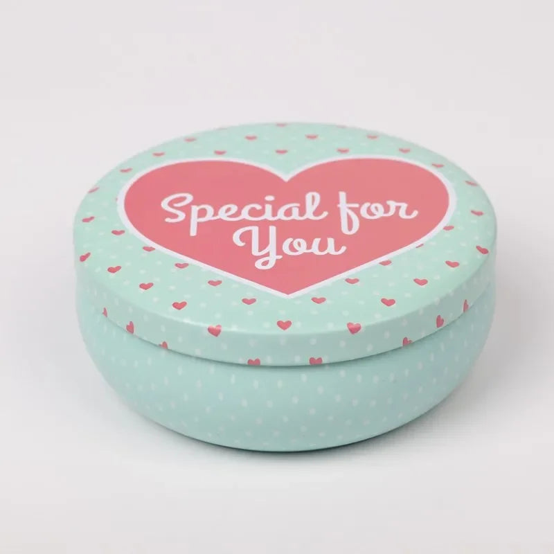 boîtes rondes métal fleurs vintage blanc beige macarons biscuits cadeaux préservation fraîcheur