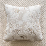 housse coussin carrée jacquard motif floral vert beige gris décoration salon chambre moderne chic