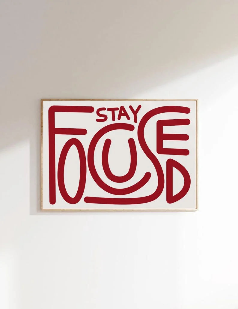 impression toile abstraite moderne stay focused typographie rouge decoration salon chambre erotique lettre stylisee