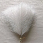plumes artificielles blanches modernes décoration extérieure mariage fêtes prénuptiale bouquet table