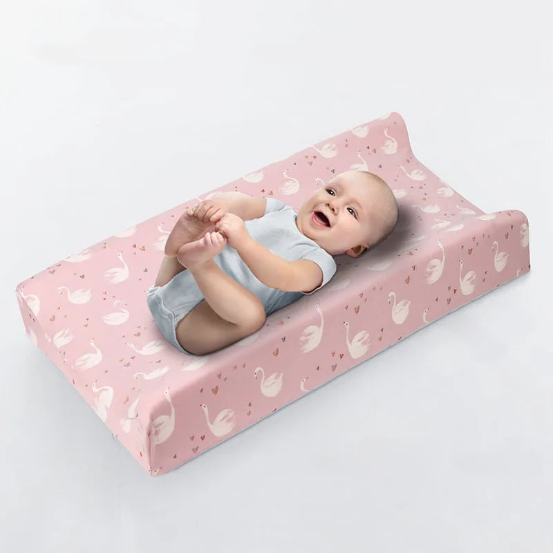 tapis changement bébé gris clair coeurs arc ciel cygnes élastiques moderne doux rose pâle