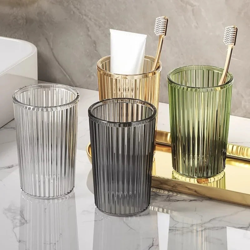 verres dents transparents moderne rayures vertes gris doré élégants