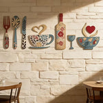 décoration murale bois ustensiles vaisselle fourchette cuillère tasse verre rustique chambre cuisine
