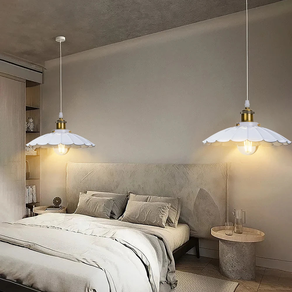 lampe suspendue vintage blanc doré émail brillante chambre salon étude