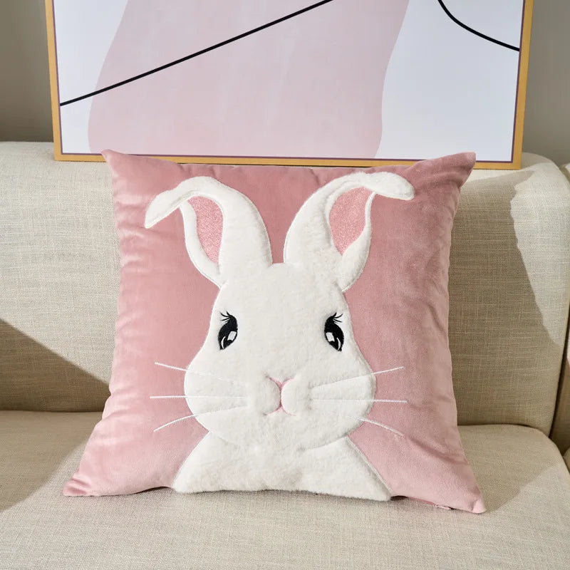 taies d'oreiller velours brodées animaux cute fun gris rose bleu beige decoration maison cartoon