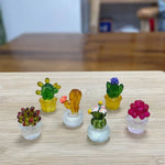 miniature cactus résine verte jaune rouge artisanale transparente décoration extérieure succulente