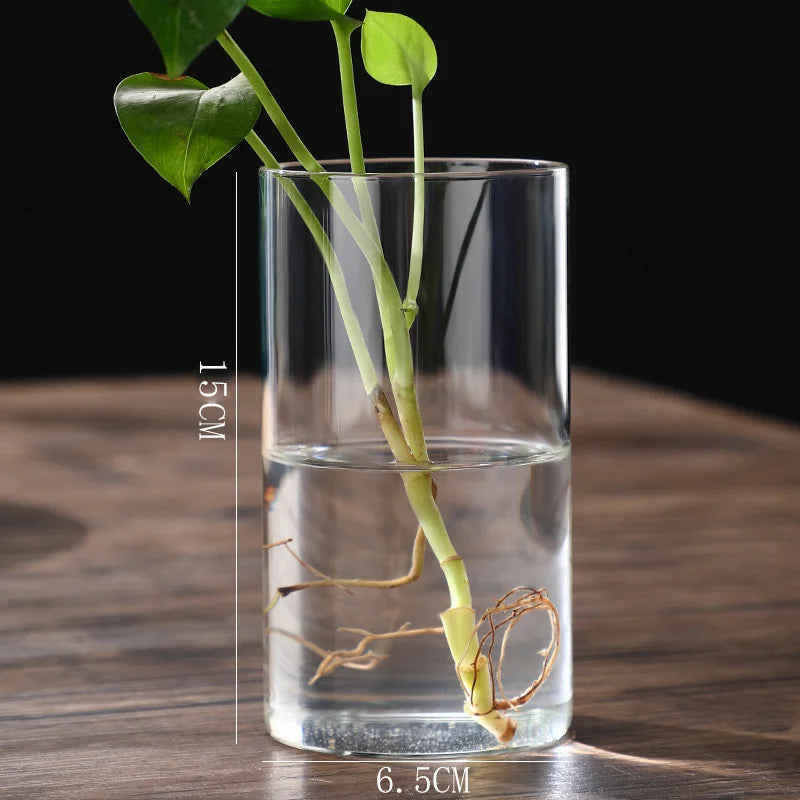 vases verre modernes transparents décoration florale table mariage