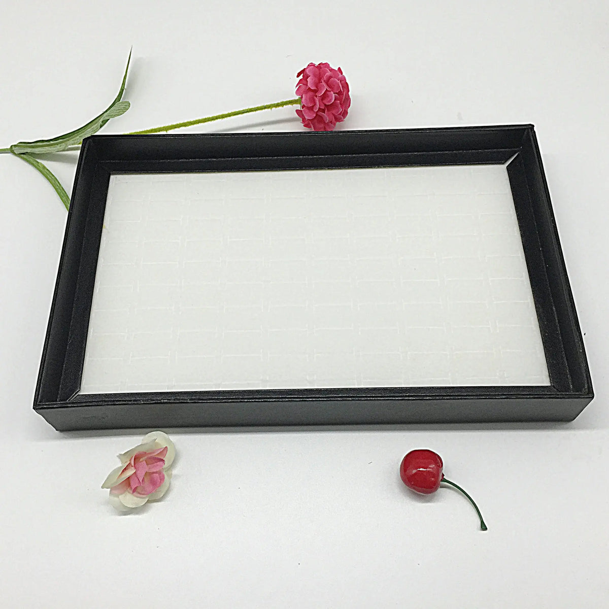 boîte rangement bijoux bague or diamant classique blanc noir rechargeable papier plastique moderne