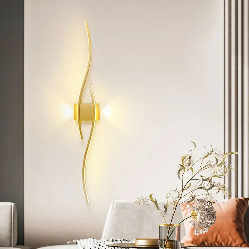 applique murale led moderne blanche dorée ondulé éclairage chambre cuisine étude entrée