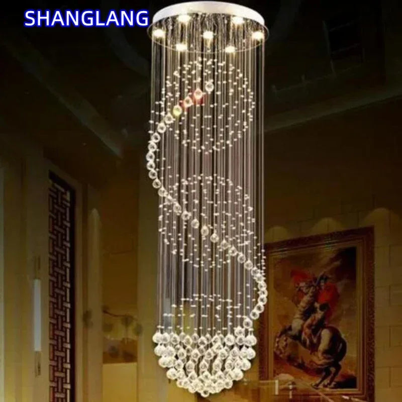 suspension lumineuse moderne cristal transparentes dorées intérieur salon chambrehôtel