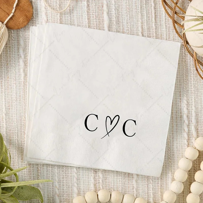serviettes jetables mariage anniversaire animal compagnie initial lettre cœur blanc minimaliste