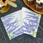 serviettes papier violet lavande motifs texturés cupcakes fleurs séchées décoration champêtre table festive