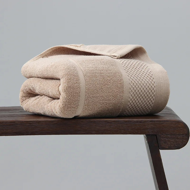 ensemble serviettes bain coton pur grande taille motif géométrique bleu gris violet blanc