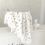 couverture bébé coton rayures pois étoiles lunes fleurs blanc beige rose gris franges anneaux