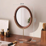 miroir cosmétique classique bois marron foncé pied central ornement décoration chambre erotique