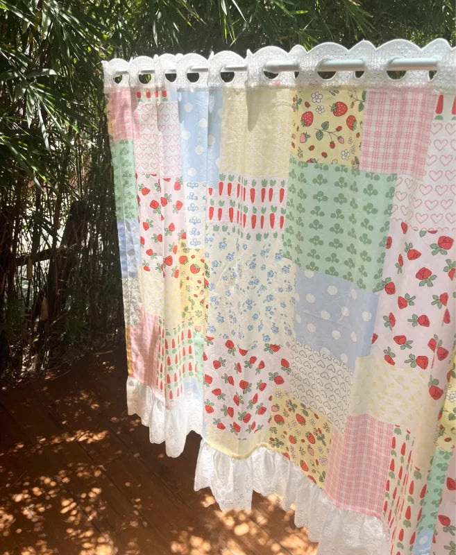 rideau fenêtre patchwork floral rose jaune vert bleu semi transparent rustique vintage tringle rideaux