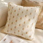 coussins patchwork marron beige motifs géométriques imprimé léopard contemporain polyester coton respectueux environnement non