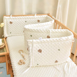 coussin lit bébé blanc brodé animal mignon doux rubans attachables sécurité 120cm 1ans