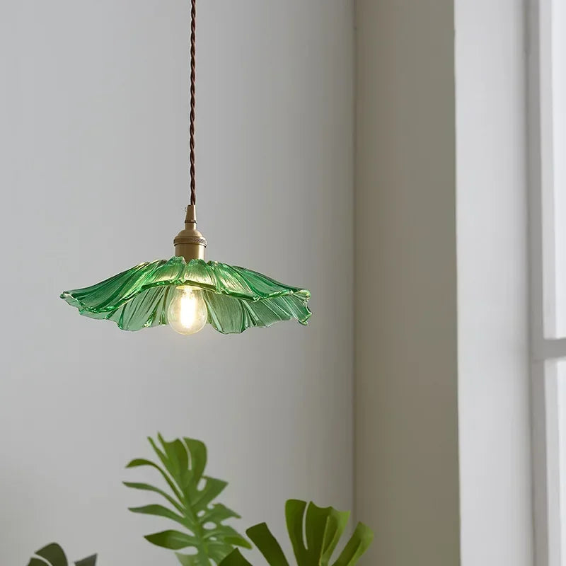 lampe suspendue moderne violet rose transparent feuilles ouvertes effet ondulé art déco chaîne métallique