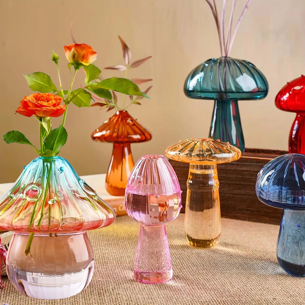 vases champignons verre transparent moderne couleur vert rouge orange bleu rose jaune