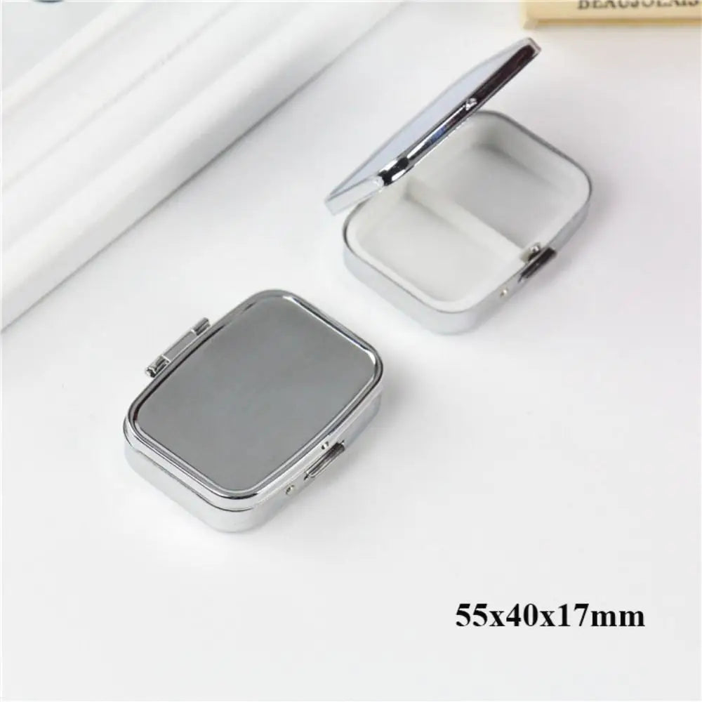 boîte rangement outils portable argenté blanc moderne compact empilable respectueux environnement deux sections compartments