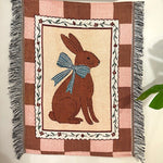tapisserie artisanale motif animalier fleurs couleurs variées beige marron rouge verte bleue