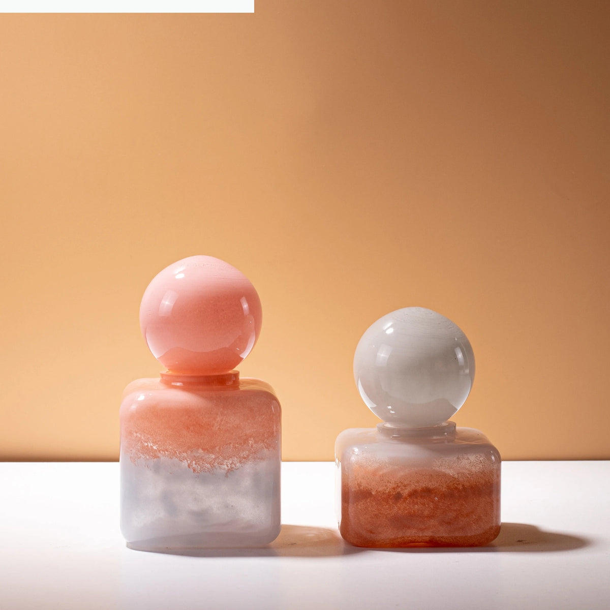 diffuseur huiles essentielles verre marbré moderne rose blanc translucide effet onyx élégant intérieur sophistication