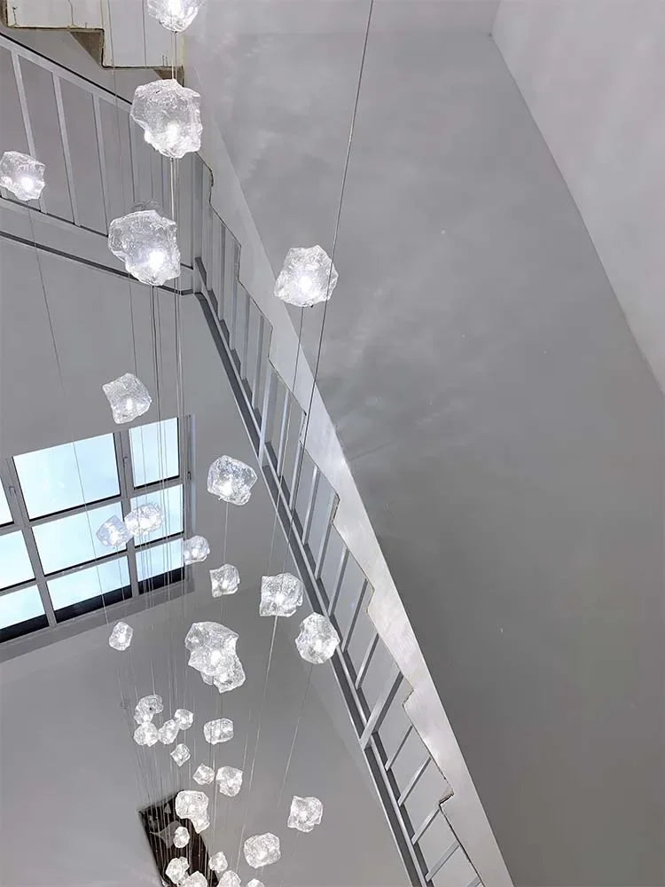 lustre moderne blanc transparent cubes géométriques suspension câbles blancs lumière chaude lumière froide 30w