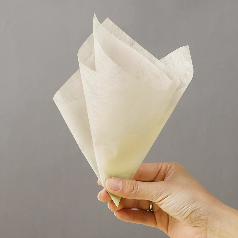 papier d'emballage floral blanc rose vert noir simple minimaliste occasion mariage anniversaire noël