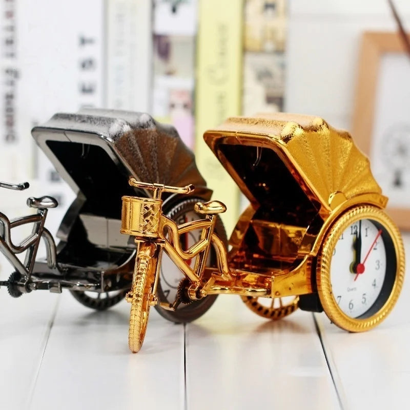 horloge rétro vintage or noir aiguille métallique brillante étudiante enfant chambre decoration minion plastique