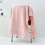 serviette bain coton biologique texture tissée rayures horizontales douce clips serviette
