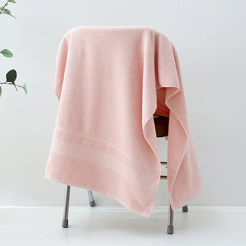 serviette bain coton biologique texture tissée rayures horizontales douce clips serviette
