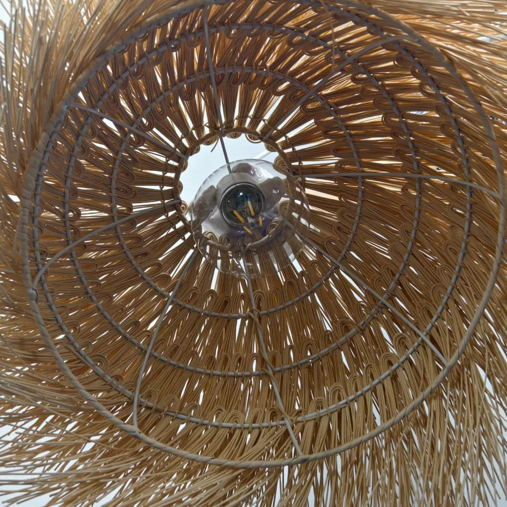 lampe suspendue moderne jaune doré fibres naturelles opacité artisanale métal suspension câble
