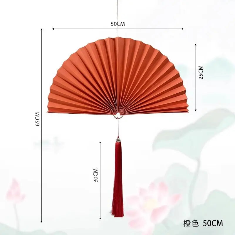 éventail pliant décoratif papier rouge bleu marine doré chinois traditionnel pompon cordelette