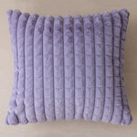 coussin décoratif texturé doux violet clair blanc motif géométrique polyester 45x45cm