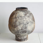 vases marron gris blanc texture marbrée artisanal rustique vase table nouveau classique post moderne