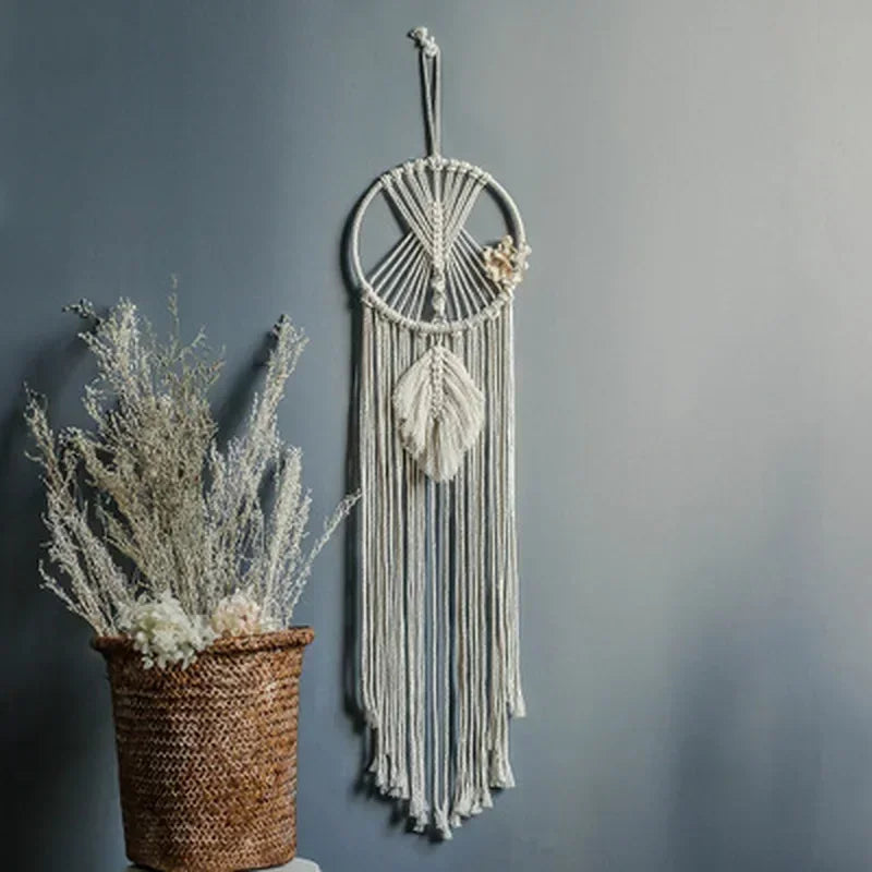 tapisserie murale macramé dreamcatcher plume franges bohème artisanal chambre enfant decoration
