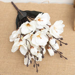 bouquet orchidées artificielles rouge blanc violet feuilles vertes moderne élégant intérieur mariage anniversaire