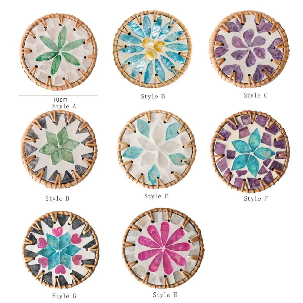 tapis tasse bohème motifs floraux assiettes décoratives cercles colorés bord marron tresse artisanal table