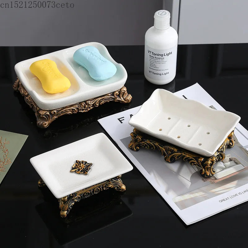 support savon céramique blanc doré ornements classique baroque pièce pied sculpté