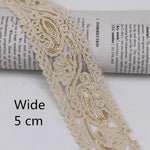 ruban dentelle ornements floraux sequins dorés beige clair classique élégant 4.5cm polyester
