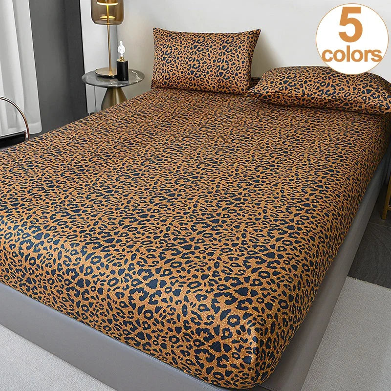 Drap-housse imprimé léopard en microfibre sur lit 140x190 cm