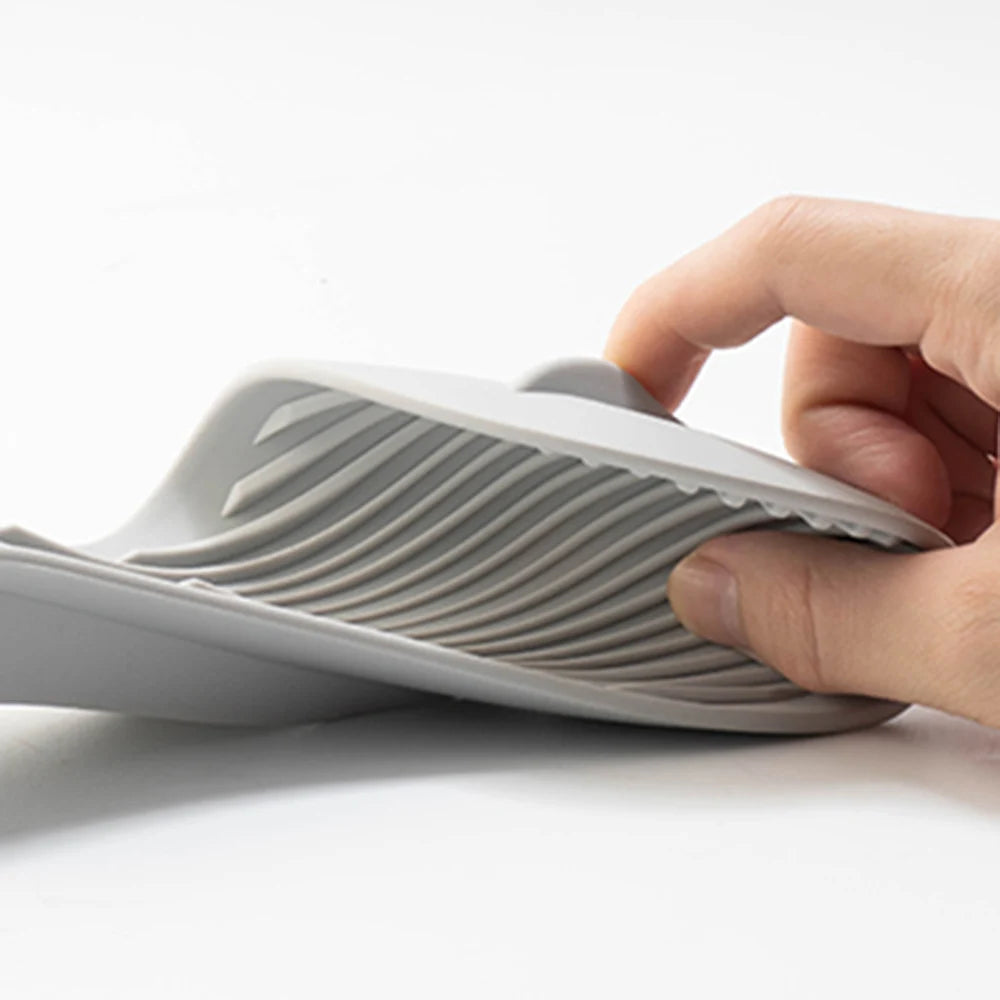 Repose-cuillère en silicone gris clair design moderne cuisine